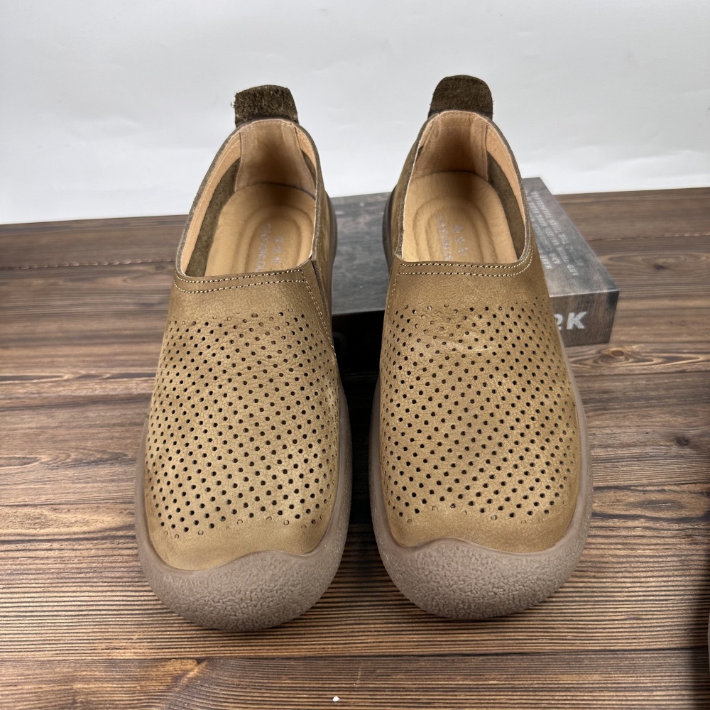 Hollow Out Leather Men's Shoes Breathable Soft Bottom Casual Shoes - Image 4